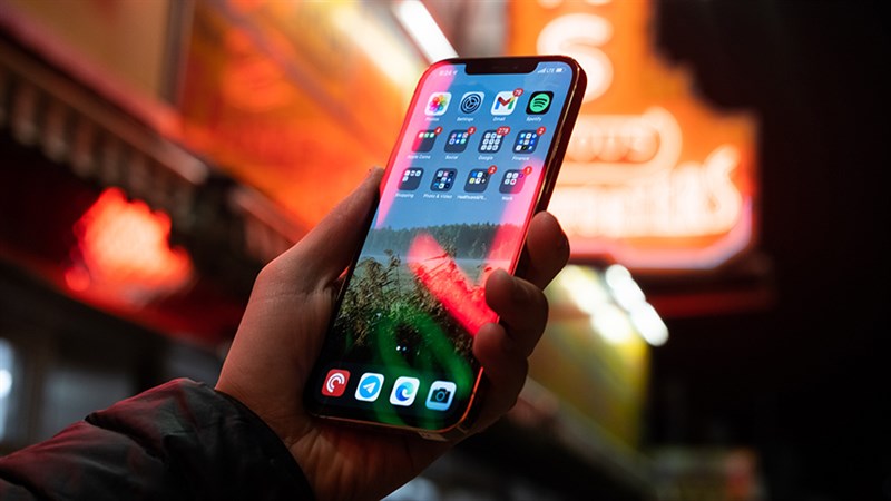 Màn hình iPhone 12 series có thể hiển thị 1 tỷ màu Màn hình iPhone 12 series có thể hiển thị 1 tỷ màu