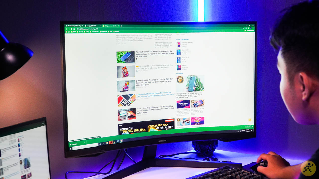 Màn hình LCD 32 inch này được tối ưu các viền cạnh xung quanh