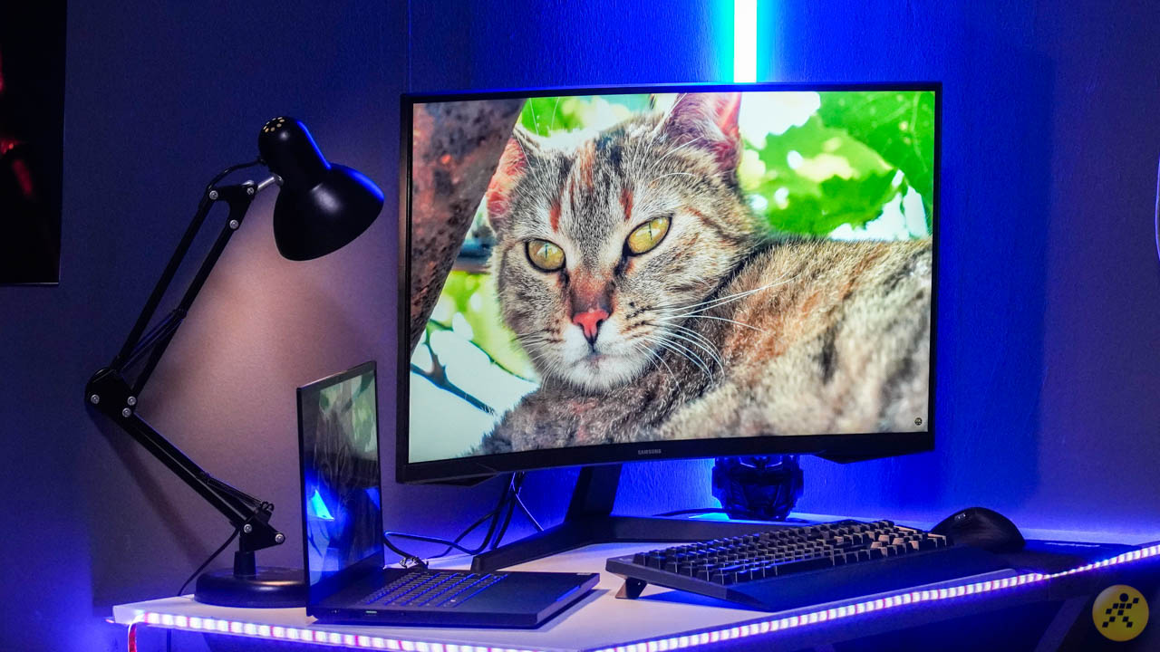 Màn hình sắc nét của LCD Samsung Gaming 32 inch