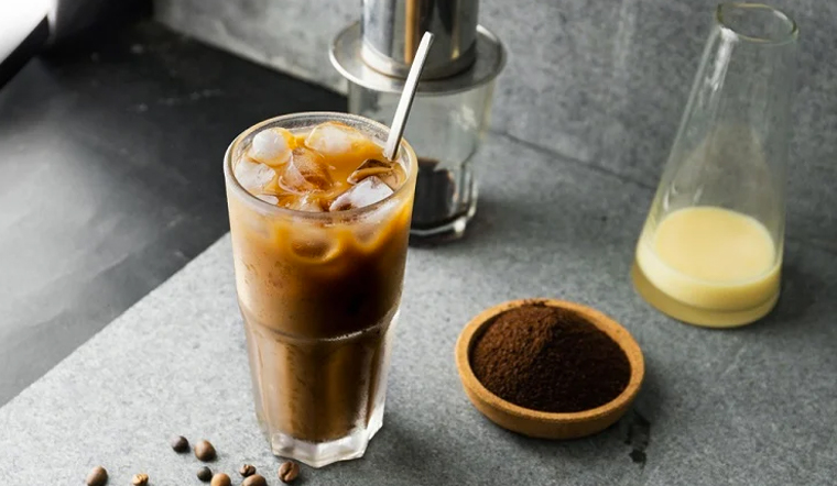 Hướng dẫn pha cà phê sữa ngon đúng điệu như ngoài tiệm