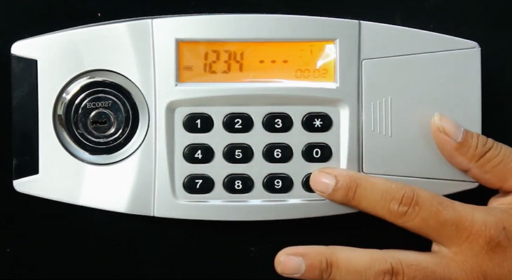 Hướng dẫn sử dụng két sắt Honeywell 2115 - Nhập mật khẩu