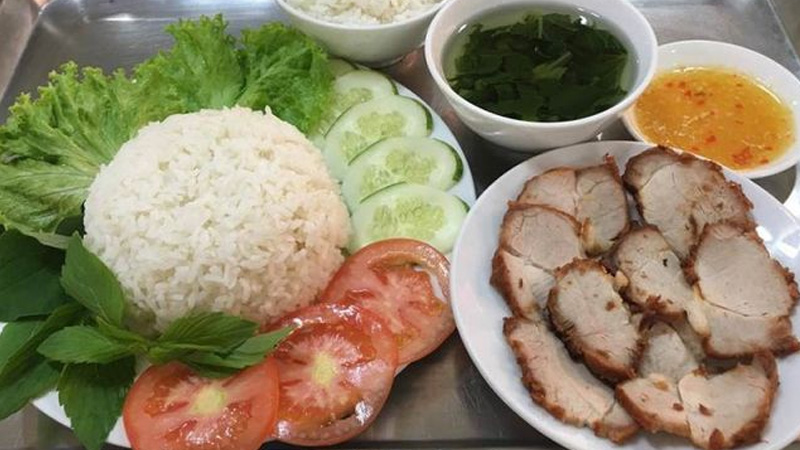 Quán ăn trưa ngon quận 10: Quán cơm Hạnh Thu