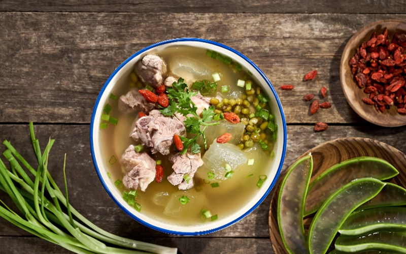 Món canh sườn nha đam