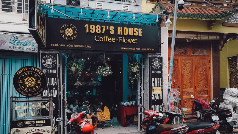 1987’s House Coffee & Flower