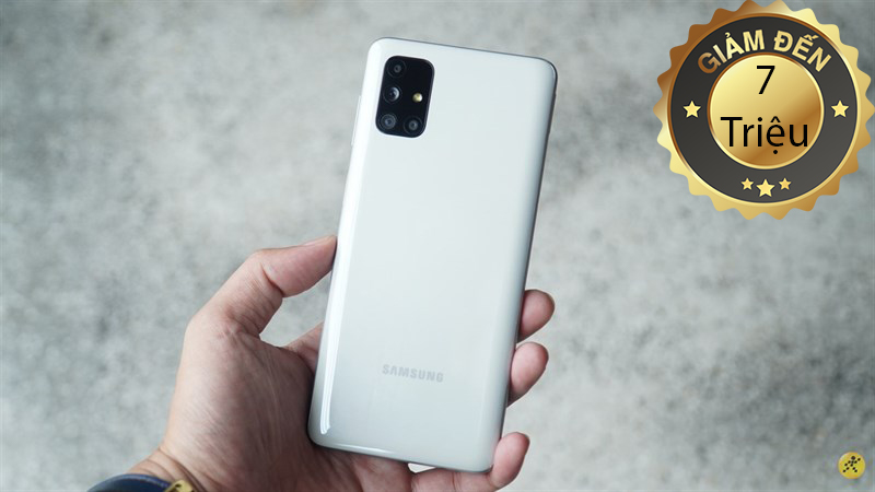 Điện thoại nhà Samsung giảm sốc cuối năm, giá trị lên đến 7 triệu đồng