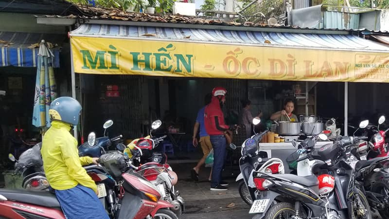 Quán Mì Hến Ốc Dì Lan