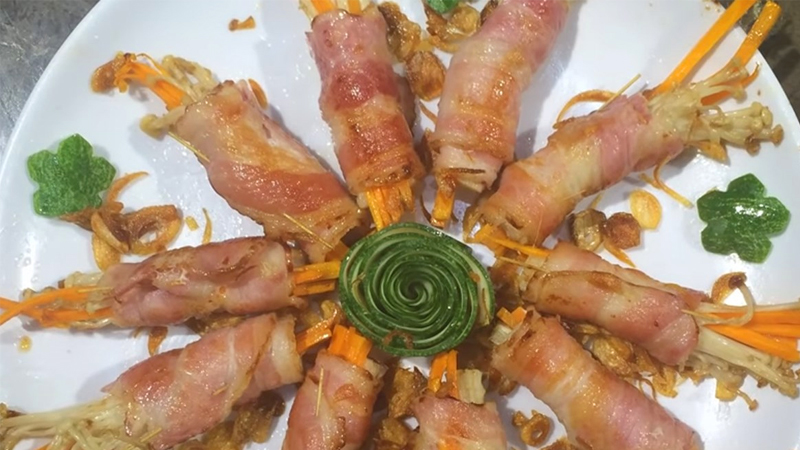 Crispy Bacon-wrapped Mushrooms