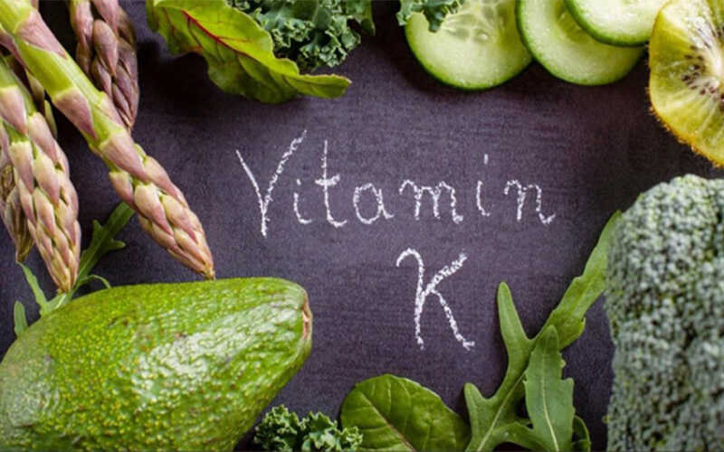Vitamin K là một trong những nguyên tố thiết yếu cần thiết cho cơ thể