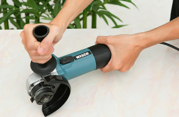 Dụng cụ sửa chữa Wesco của nước nào? Có tốt không, có nên mua không? > Máy mài góc Wesco
