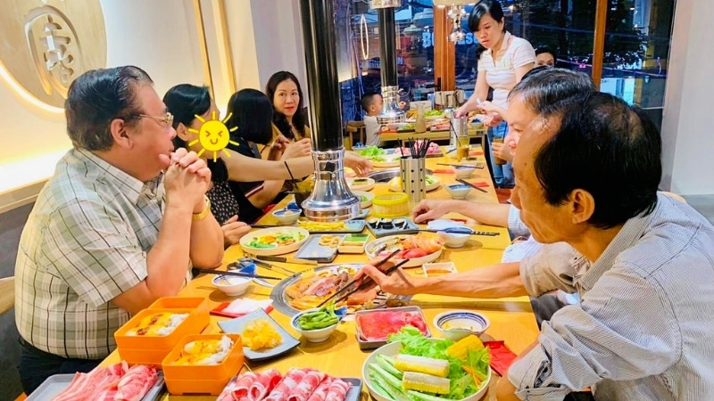 12 địa điểm ăn buffet ngon nhất ở quận 8