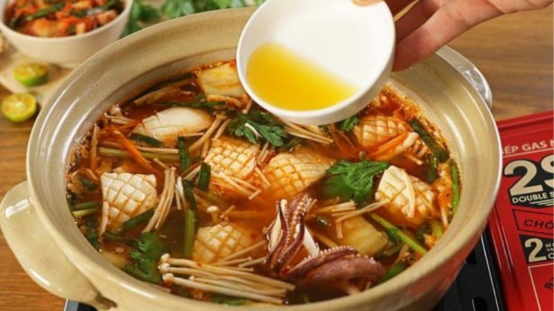 canh kim chi nấm kim châm