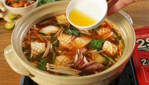 Cách làm canh kim chi nấm kim châm Hàn Quốc nóng sốt, đậm đà