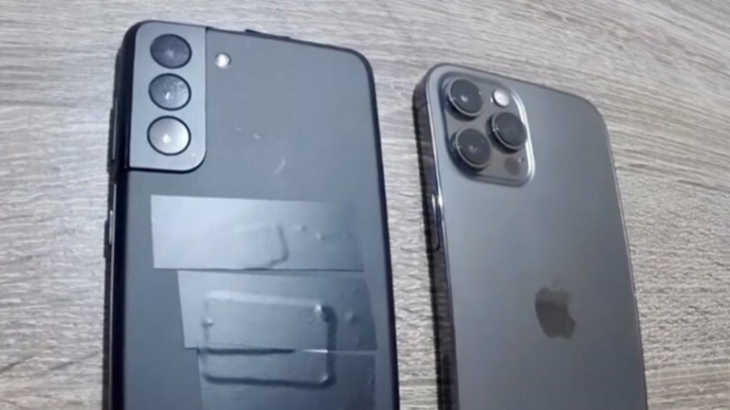 Galaxy S21+ (rò rỉ) và iPhone 12 Pro Max Galaxy S21+ (rò rỉ) và iPhone 12 Pro Max