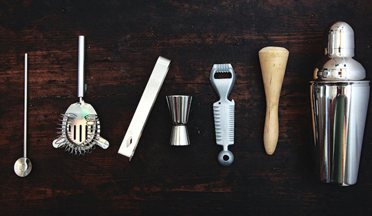 Tìm hiểu tất tần tật các loại dụng cụ pha chế của bartender