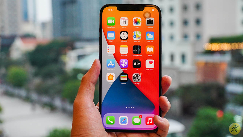 Top smartphone 'đỉnh' nhất năm 2020: Khi hai ông lớn Apple và Samsung đua nhau lên top (phần 2)