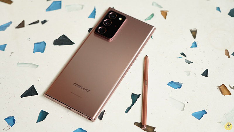 Top smartphone 'đỉnh' nhất năm 2020, hai ông lớn Apple và Samsung đua nhau lên top (phần 2)