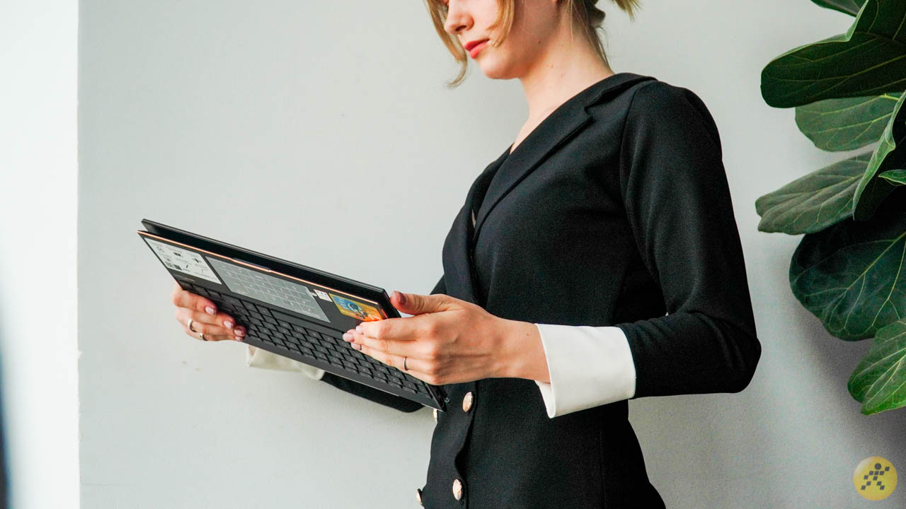 Chiếc máy rất dễ mang theo bên mình một cách dễ dàng