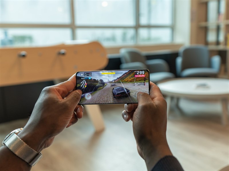 Chơi game mượt mà trên Huawei P40 Pro Plus.