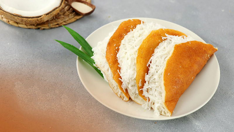 Món bánh bò dừa nướng