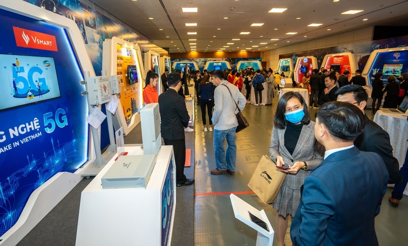 Người dùng hào hứng trải nghiệm Vsmart 5G