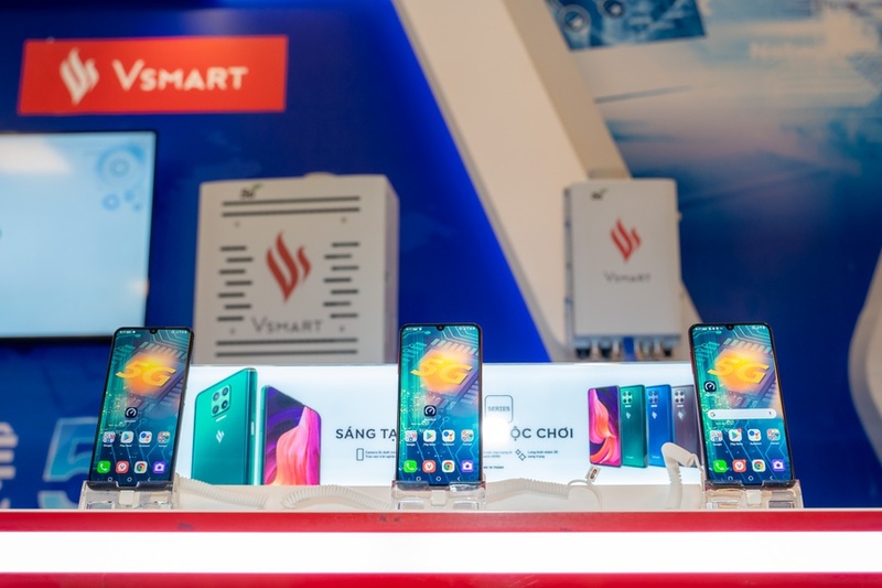 Người dùng hào hứng trải nghiệm Vsmart 5G