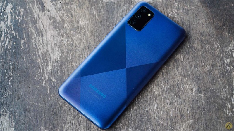 Trên tay Galaxy A02s: Pin lâu 5.000 mAh, sạc nhanh 15 W, chip Snapdragon 450, 3 camera đa chức năng, giá 3.19 triệu Trên tay Galaxy A02s: Pin lâu 5.000 mAh, sạc nhanh 15 W, chip Snapdragon 450, 3 camera đa chức năng, giá 3.19 triệu