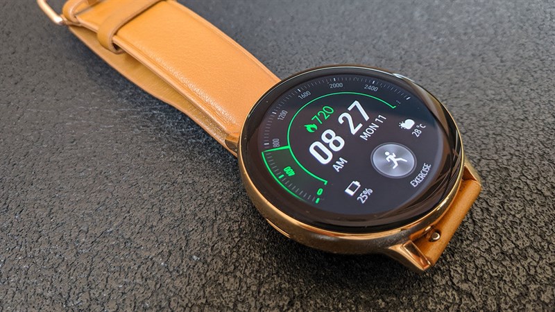Galaxy Watch Active 2 có nhiều tính năng theo dõi sức khoe, giấc ngủ, tim mạch...