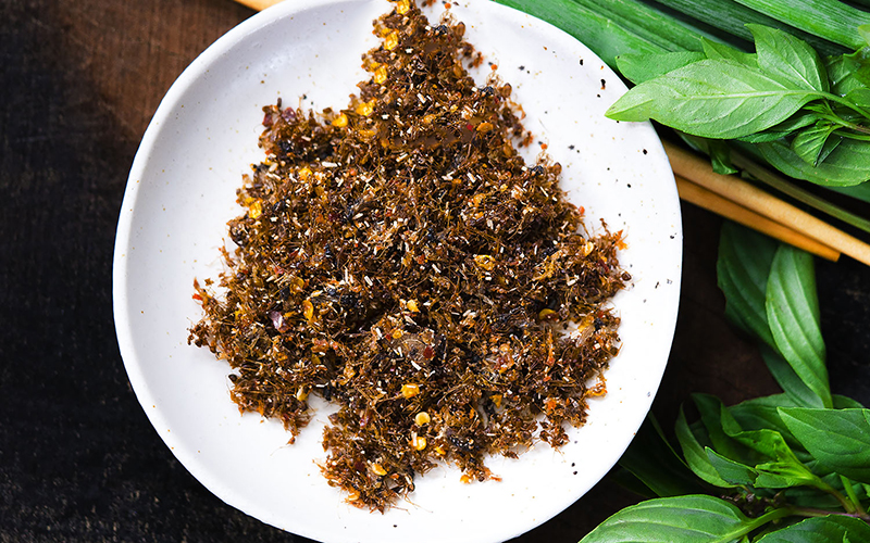Muối kiến vàng Muối kiến vàng