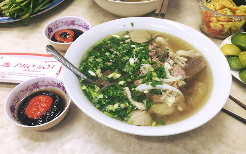 Top 10 famous delicious pho restaurants throughout Saigon that you should try once