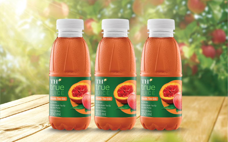 TH true JUICE Táo Gấc Tự Nhiên