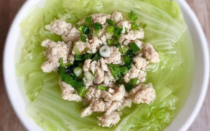 Thực đơn Eat Clean: canh bắp cải thịt xay