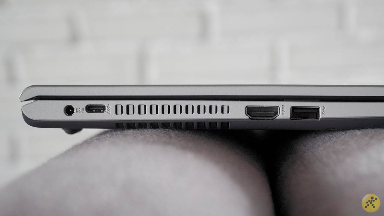 Cạnh trái của ASUS VivoBook X515MA