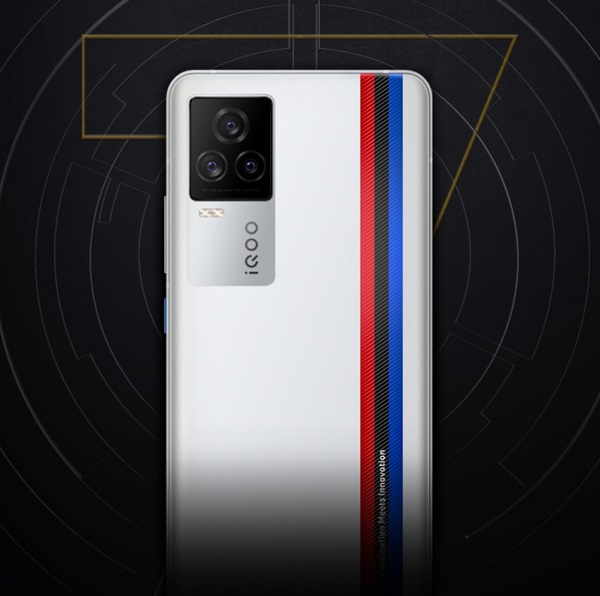 iQOO 7 tích hợp chip khủng Snapdragon 888, sạc siêu tốc 120W vừa lộ ảnh thực tế với mặt sau khá độc đáo iQOO 7 tích hợp chip khủng Snapdragon 888, sạc siêu tốc 120W vừa lộ ảnh thực tế với mặt sau khá độc đáo