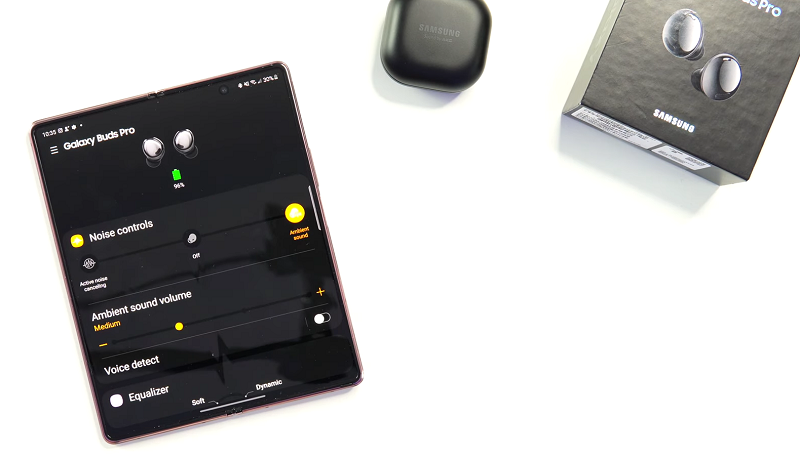 Galaxy Buds Pro xuất hiện trong video trên tay Galaxy Buds Pro xuất hiện trong video trên tay