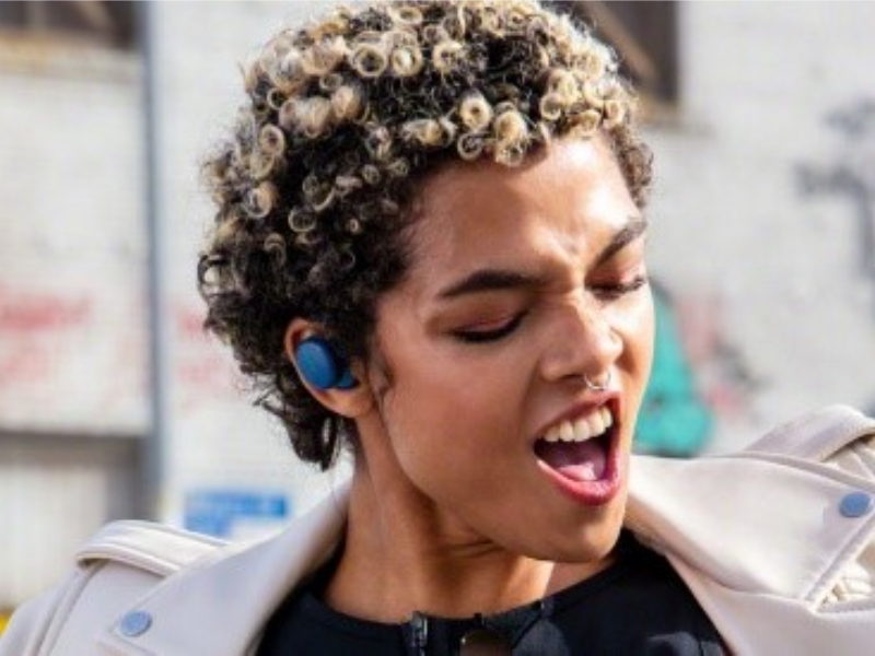 Âm bass được Sony WF-XB700 xử lý khá tốt Âm bass được Sony WF-XB700 xử lý khá tốt