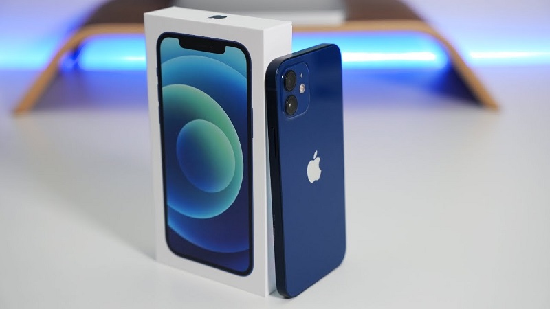 iPhone 12 và hộp đựng iPhone 12 và hộp đựng