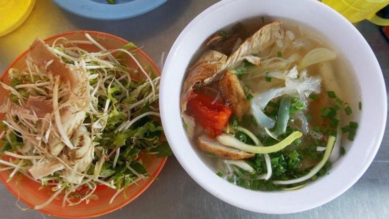 Bún chả cá cô Sương