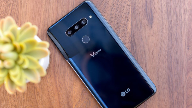 LG V40 có chế độ chụp ảnh nhanh chóng từ camera chính, siêu rộng và cả tele chỉ bằng một lần nhấn phím chụp.