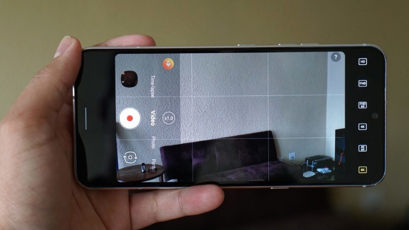 Chế độ quay video 8K trên LG V60.