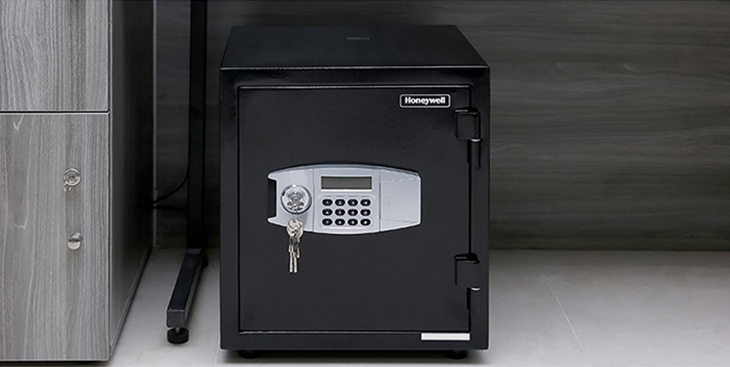 Két sắt Honeywell có trọng lượng khá nặng