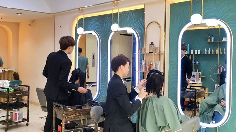 12 tiệm hair salon nhuộm tóc đẹp nhất ở  mà bạn nên ghé