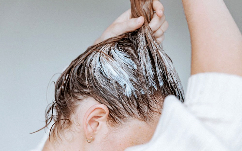 Bạn muốn tóc nhuộm sáng mà không lo mất màu sớm? Hãy tham khảo hình ảnh của những người sử dụng Swimcare tóc nhuộm quá sáng để giữ được màu sắc lâu dài cho mái tóc.
