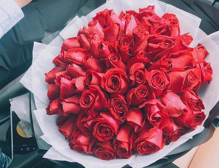 Meaning of bouquet of roses