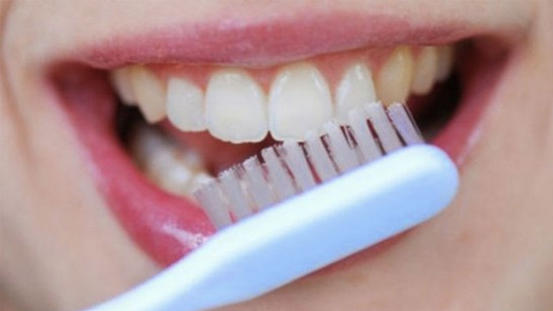 Chăm sóc răng để có một hàm răng trắng khỏe