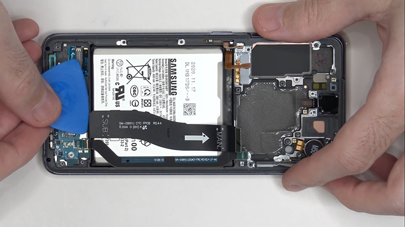 Video mổ bụng Galaxy S21 5G cho thấy hệ thống tản nhiệt hoàn toàn mới Video mổ bụng Galaxy S21 5G cho thấy hệ thống tản nhiệt hoàn toàn mới