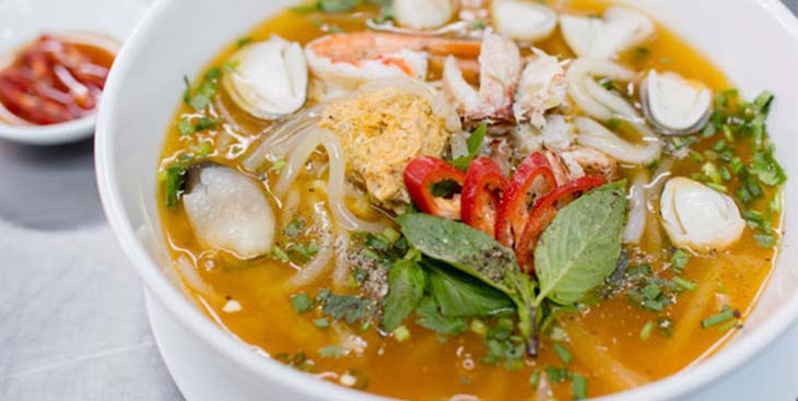 Món bánh canh ở chợ đêm Đà Lạt