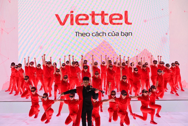 Viettel vừa tung ra giao diện mới siêu đẹp mắt và tiện lợi cho người dùng. Đừng bỏ lỡ cơ hội trải nghiệm cùng Viettel.