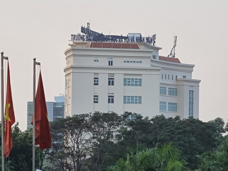 Ảnh chụp ở chế độ zoom 4x trong điều kiện đầy đủ sáng. Ảnh chụp ở chế độ zoom 4x trong điều kiện đầy đủ sáng.