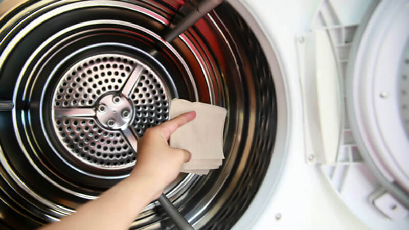 Vệ sinh máy giặt theo cách sau để quần áo giặt xong không bị dính lông