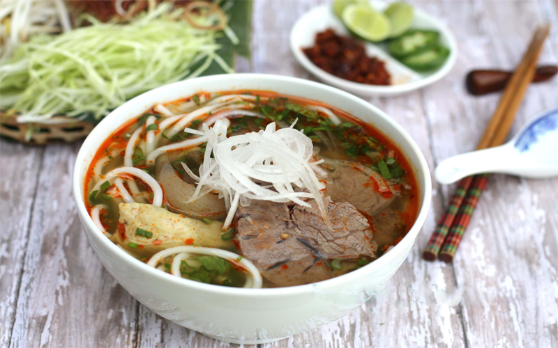 Quán bún bò Cô Mai